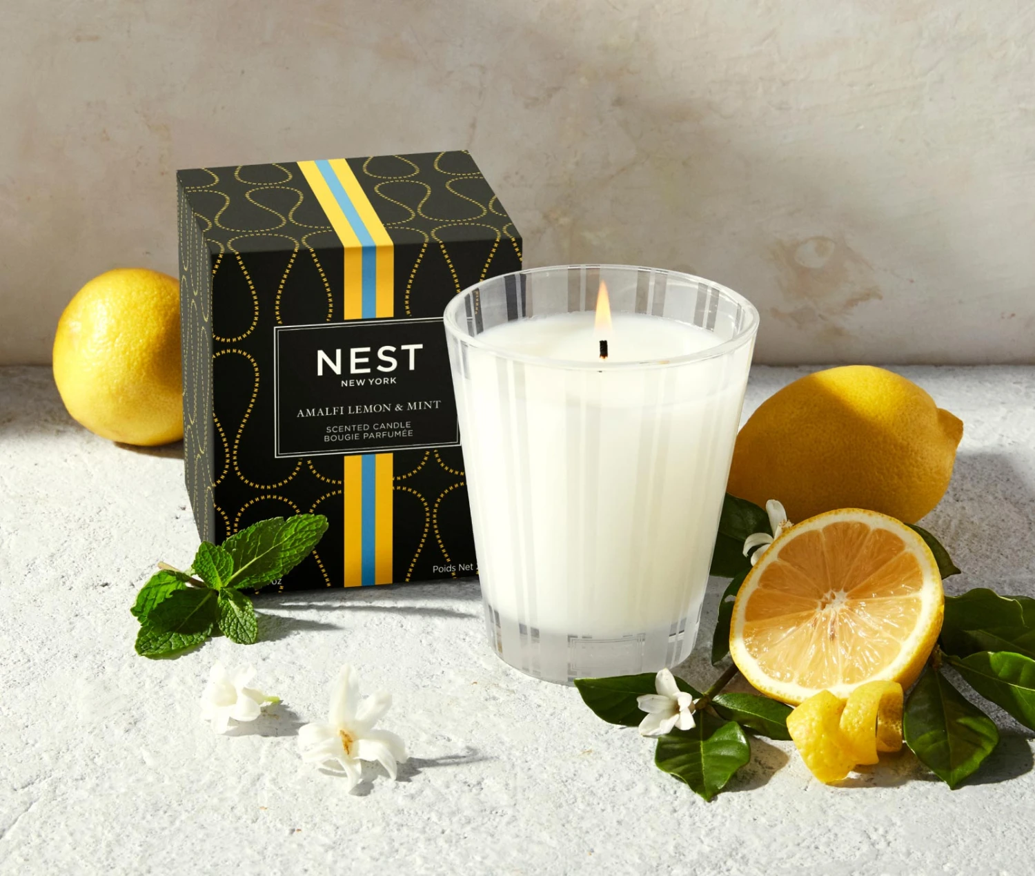 Amalfi Lemon & Mint Classic Candle 3 Amalfi Lemon & Mint Classic Candle - Image 3